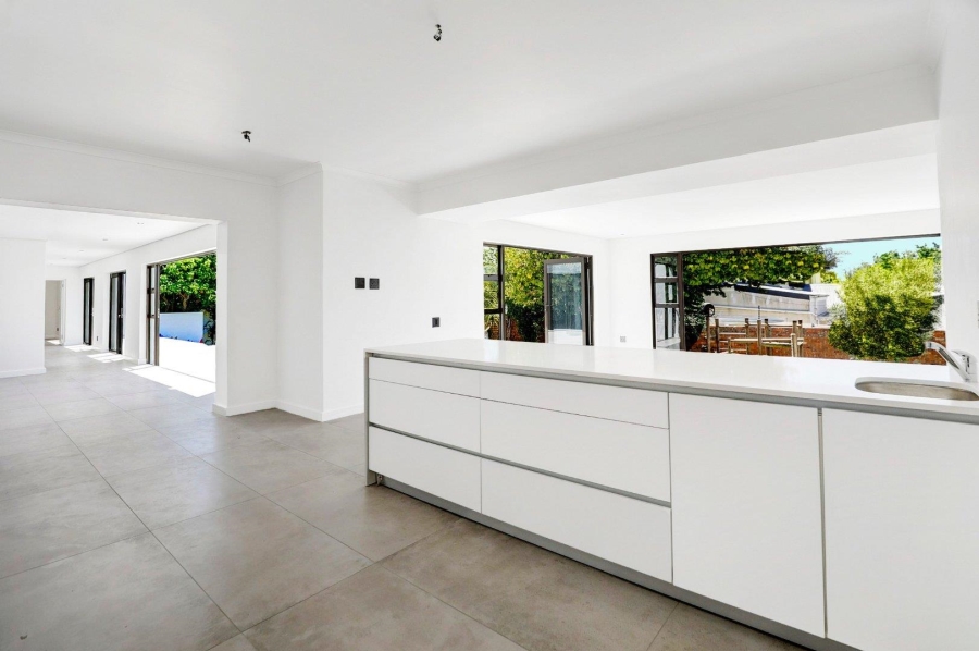 5 Bedroom Property for Sale in Welgemoed Western Cape
